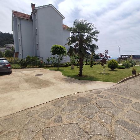 Apartments Three 奥赫里德 外观 照片