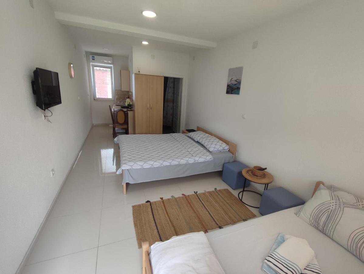 Apartments Three 奥赫里德 外观 照片
