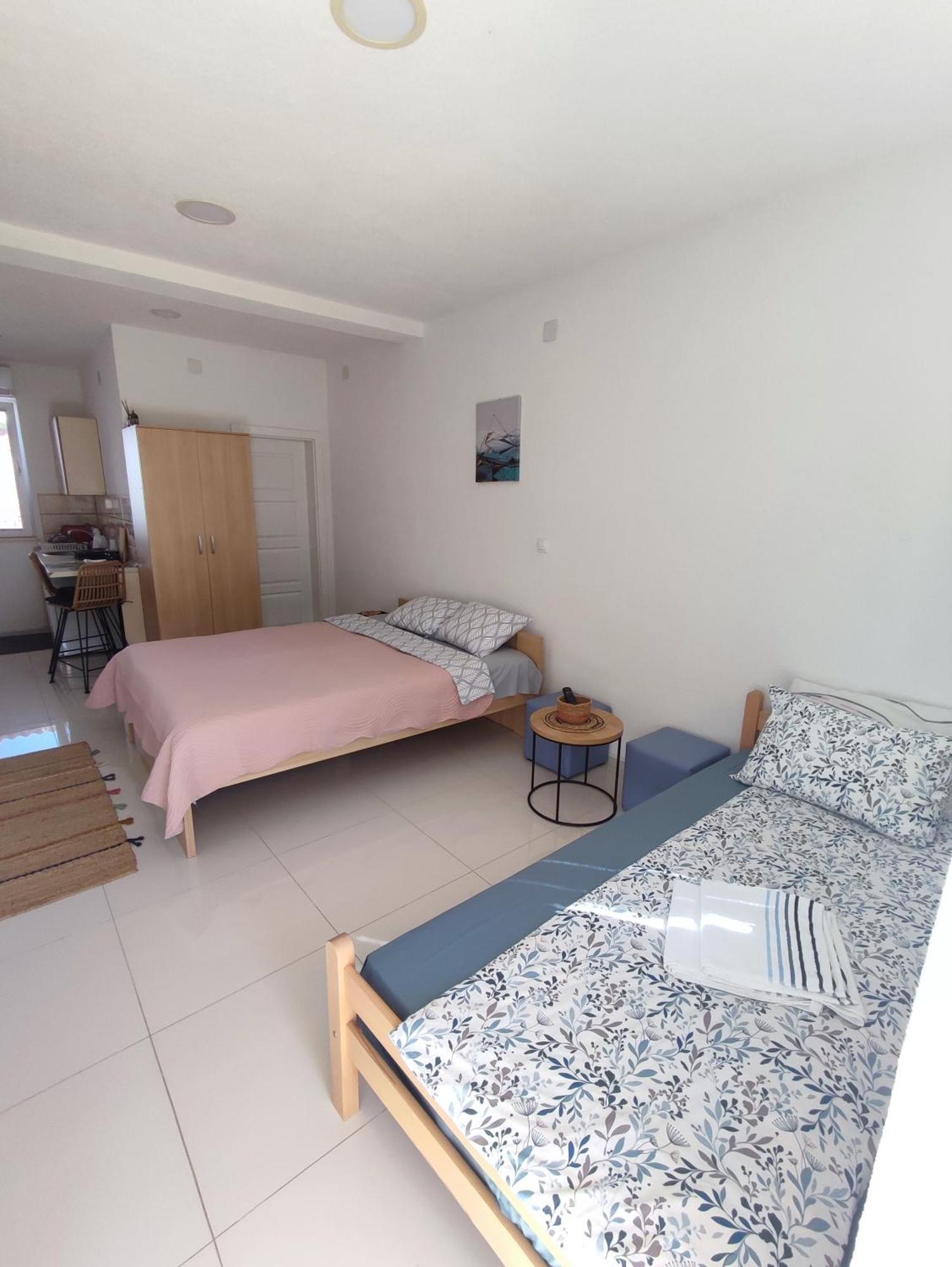 Apartments Three 奥赫里德 外观 照片